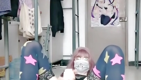 Chinese teen porn actress gets fucked by her male friend