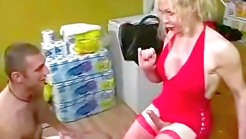 Busty blonde milf with a nice ass is getting creampie