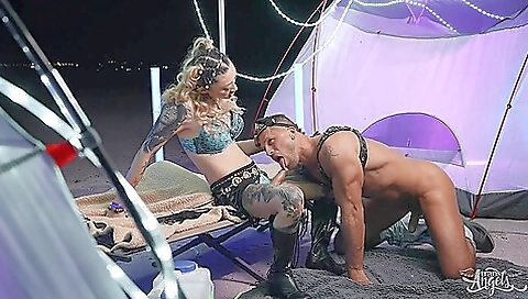 Big ass whore gets fucked in outdoor in doggy style